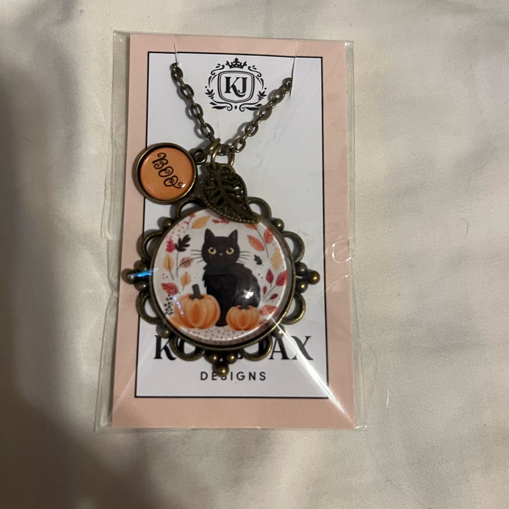 Kole Jax Halloween black cat long necklace brand new.
